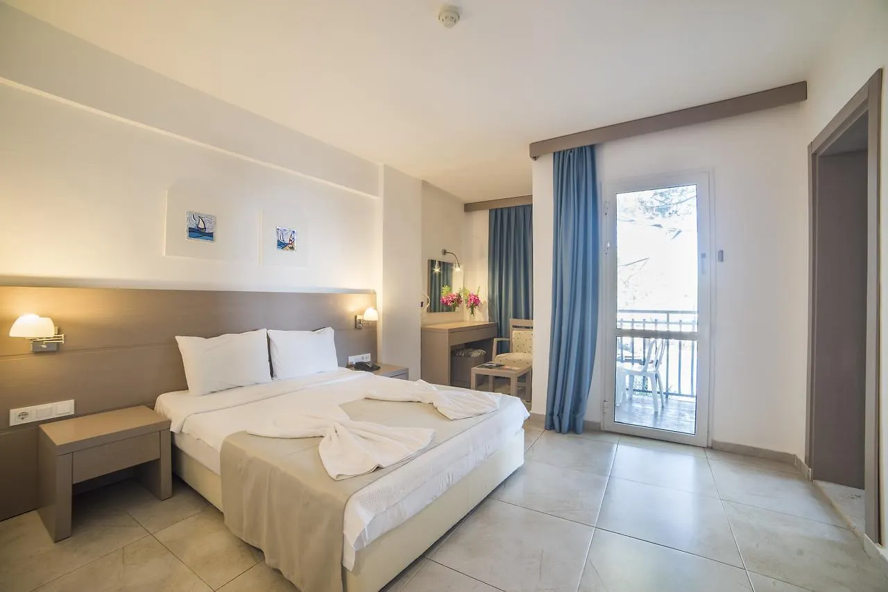 Bodrum Seaside Beach Club 3*,